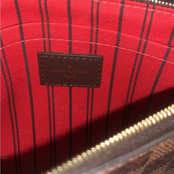 Louis Vuitton Pochette - Picture 7 of 9